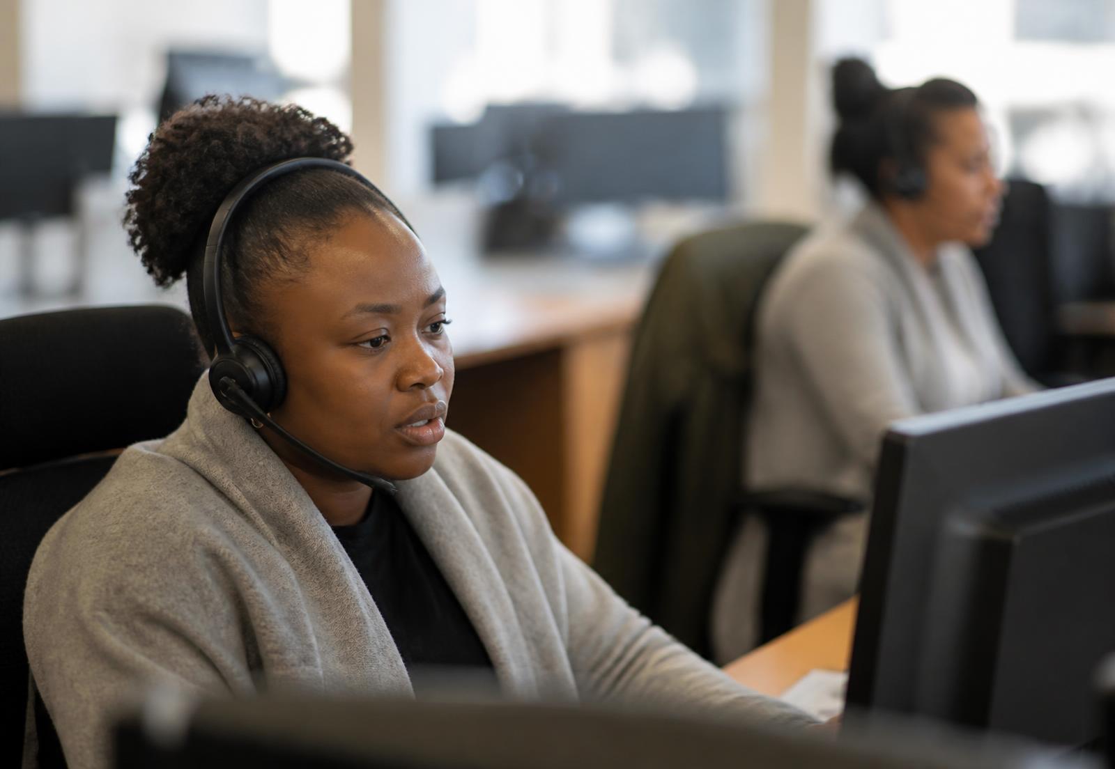 An FFREEDOM support team member responding to reader queries